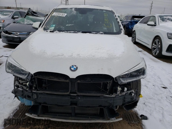 2017 BMW X1 xDrive28i with VIN WBXHT3C38H5F72259, listed as a Copart auction lot 37205783 with 47,812 mi miles. Bid and sale history available at carsss.com. Image 5.