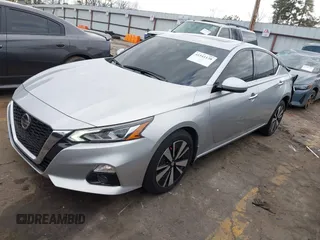 2020 Nissan Altima 2.5 SL with VIN 1N4BL4EW0LC137436, listed as a IAAI auction lot 41541138 with 76,193 mi miles. Bid and sale history available at carsss.com. Image 17.