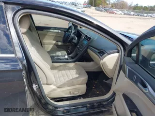 2019 Ford Fusion Hybrid SE with VIN 3FA6P0LU3KR273527, listed as a IAAI auction lot 41705167 with 169,020 mi miles. Bid and sale history available at carsss.com. Image 5.