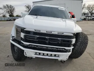 2022 Ford F-150 Raptor with VIN 1FTFW1RG6NFA17422, listed as a Copart auction lot 47318275 with 42,003 mi miles and Salvage Title. Bid and sale history available at carsss.com. Image 5.