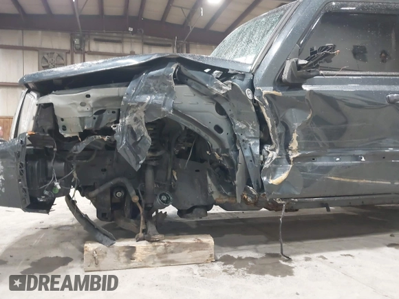 2008 Jeep Commander Limited с VIN 1J8HG58238C111369, выставлен на аукционе IAAI как лот 41843591 с пробегом 82 276 миль миль и . История ставок и продаж доступна на DreamBid. Изображение 6.