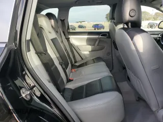 2006 Porsche Cayenne S with VIN WP1AB29P66LA70246, listed as a Copart auction lot 87394564 with 232,119 mi miles and Clean Title. Bid and sale history available at carsss.com. Image 11.