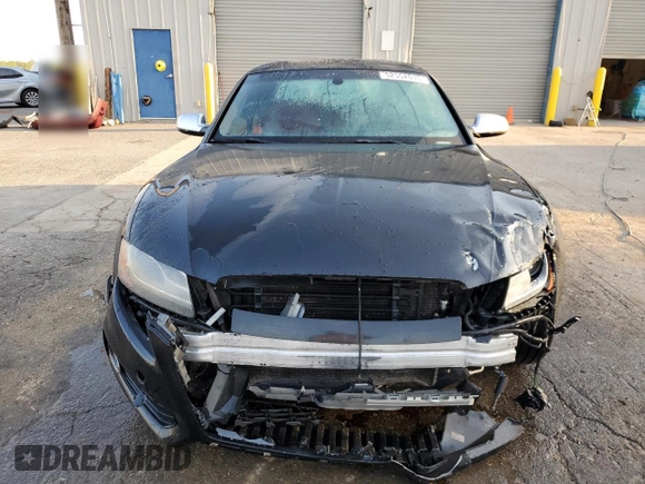 2012 Audi S5 Premium Plus z VIN WAUCVAFR2CA017629, wystawiony jako Copart lot #52552015 z przebiegiem 139 330 mil mil oraz Szkoda całkowita • Salvage title. Historia ofert i sprzedaży dostępna na DreamBid. Obrazek 5.