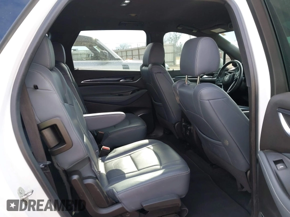 2022 Buick Enclave Essence with VIN 5GAERBKW2NJ188810, listed as a IAAI auction lot 41367747 with 42,782 mi miles. Bid and sale history available at carsss.com. Image 8.