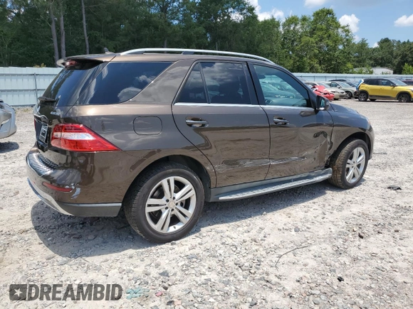 2014 Mercedes-Benz M 350 with VIN 4JGDA2EB6EA376638, listed as a Copart auction lot 61662785 with 87,328 mi miles and Salvage title. Bid and sale history available at DreamBid. Image 3.