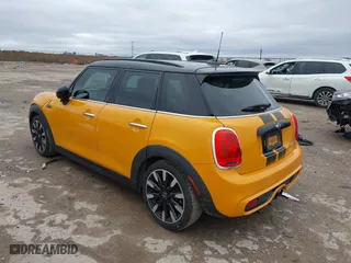 2016 MINI Cooper Hardtop 4 Door S with VIN WMWXU3C58G2B63277, listed as a IAAI auction lot 41566817 with 98,195 mi miles. Bid and sale history available at carsss.com. Image 3.