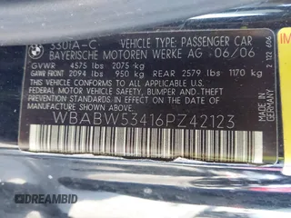 2006 BMW 3 Series 330Ci with VIN WBABW53416PZ42123, listed as a IAAI auction lot 40662101 with 177,364 mi miles. Bid and sale history available at carsss.com. Image 9.