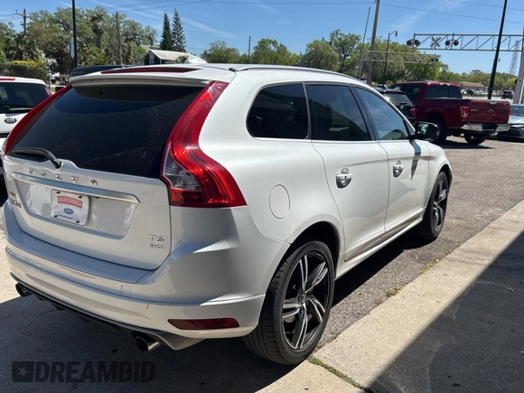 2017 Volvo XC60 R-Design with VIN YV449MRS8H2035952, listed as a Copart auction lot 50250945 with 80,239 mi miles and Clean title. Bid and sale history available at DreamBid. Image 4.