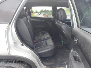 2013 Kia Sorento EX z VIN 5XYKUDA23DG325732, wystawiony jako IAAI lot #42447268 z przebiegiem 233 197 mil mil oraz . Historia ofert i sprzedaży dostępna na DreamBid. Obrazek 8.