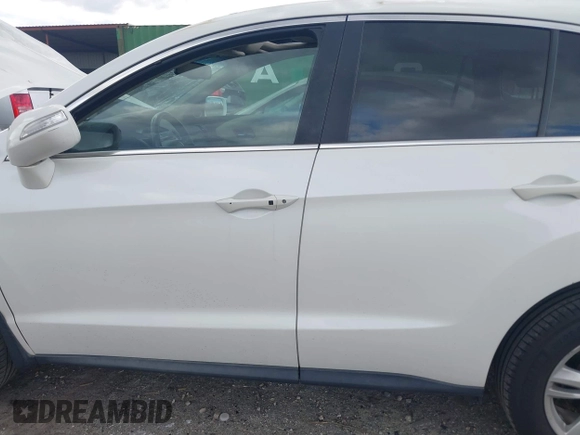 2014 Acura RDX Technology with VIN 5J8TB3H54EL000373, listed as a IAAI auction lot 41714923 with 184,020 mi miles and . Bid and sale history available at DreamBid. Image 14.