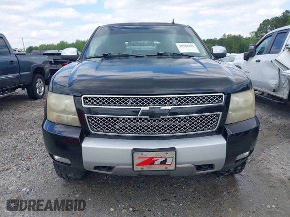 2007 Chevrolet Tahoe LT z VIN 1GNFK13097R388333, wystawiony jako IAAI lot #41948201 z przebiegiem 253 972 mil mil oraz . Historia ofert i sprzedaży dostępna na DreamBid. Obrazek 12.