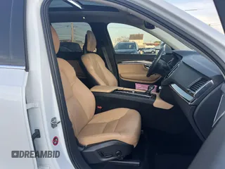 2016 Volvo XC90 T6 Momentum z VIN YV4A22PKXG1078160, wystawiony jako IAAI lot #42280382 z przebiegiem 178 571 mil mil oraz . Historia ofert i sprzedaży dostępna na DreamBid. Obrazek 5.