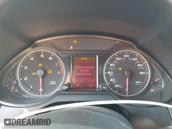 2011 Audi Q5 Premium with VIN WA1CFAFP4BA047433, listed as a Copart auction lot 54708345 with 124,623 mi miles and Clean title. Bid and sale history available at DreamBid. Image 9.