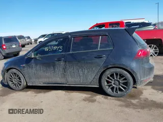 2015 Volkswagen Golf GTI SE with VIN 3VW5T7AU8FM022628, listed as a IAAI auction lot 41657843 with 186,457 mi miles. Bid and sale history available at carsss.com. Image 14.