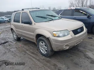 2007 Ford Escape Limited with VIN 1FMYU04137KA67003, listed as a IAAI auction lot 41663853 with 193,651 mi miles. Bid and sale history available at carsss.com. Image 1.