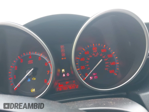 2011 Mazda 3 S Grand Touring z VIN JM1BL1M67B1417049, wystawiony jako IAAI lot #41628411 z przebiegiem 178 790 mil mil oraz . Historia ofert i sprzedaży dostępna na DreamBid. Obrazek 7.