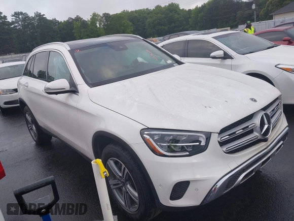2022 Mercedes-Benz GLC 300 with VIN W1N0G8DB7NV397960, listed as a IAAI auction lot 42236088 with 18,100 mi miles and . Bid and sale history available at DreamBid. Image 1.