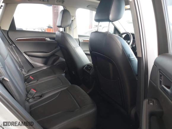 2011 Audi Q5 3.2L Premium Plus with VIN WA1DKAFPXBA063247, listed as a IAAI auction lot 41240885 with 110,412 mi miles. Bid and sale history available at carsss.com. Image 8.