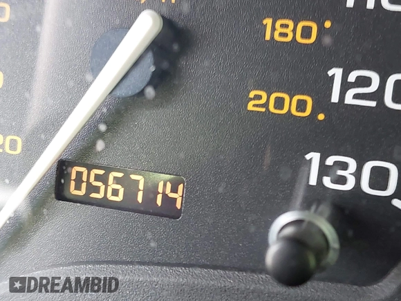 2001 Saturn SL z VIN 1G8ZK54721Z272773, wystawiony jako IAAI lot #42449133 z przebiegiem 56 714 mil mil oraz . Historia ofert i sprzedaży dostępna na DreamBid. Obrazek 15.