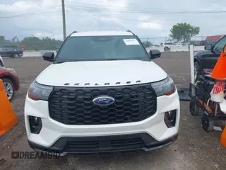 2025 Ford Explorer ST-Line with VIN 1FMUK7KH6SGB58226, listed as a IAAI auction lot 42687937 with Not provided miles and . Bid and sale history available at DreamBid. Image 12.