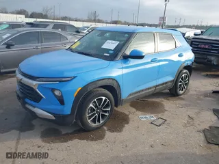 2024 Chevrolet TrailBlazer LT with VIN KL79MPSL3RB184943, listed as a IAAI auction lot 41475977 with NaN miles. Bid and sale history available at carsss.com. Image 18.