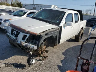 2015 Nissan Frontier SV with VIN 1N6AD0EV7FN717016, listed as a Copart auction lot 47772414 with 149,013 mi miles and Salvage title. Bid and sale history available at DreamBid. Image 1.