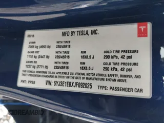 2018 Tesla Model 3 Long Range Battery z VIN 5YJ3E1EBXJF092025, wystawiony jako IAAI lot #42268369 z przebiegiem 132 687 mil mil oraz . Historia ofert i sprzedaży dostępna na DreamBid. Obrazek 9.