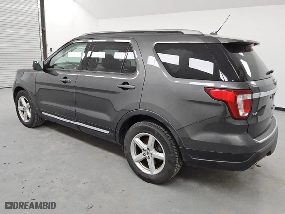 2018 Ford Explorer XLT with VIN 1FM5K7D85JGC58351, listed as a Copart auction lot 47773795 with 73,700 mi miles and Clean Title. Bid and sale history available at carsss.com. Image 2.