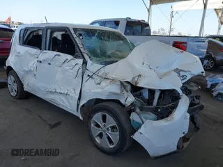 2016 Kia Soul z VIN KNDJN2A25G7342787, wystawiony jako IAAI lot #42249819 z przebiegiem 120 667 mil mil oraz . Historia ofert i sprzedaży dostępna na DreamBid. Obrazek 1.