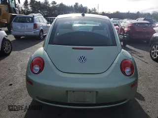 2006 Volkswagen New Beetle Coupe with VIN 3VWRG31C16M412735, listed as a Copart auction lot 87886145 with 107,646 mi miles and Salvage Title. Bid and sale history available at carsss.com. Image 6.