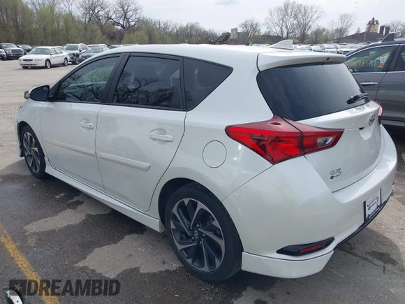2016 Scion iM z VIN JTNKARJE1GJ503475, wystawiony jako IAAI lot #41933435 z przebiegiem 146 581 mil mil oraz . Historia ofert i sprzedaży dostępna na DreamBid. Obrazek 3.