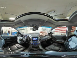 2017 Chevrolet Tahoe LT z VIN 1GNSKBKC0HR250777, wystawiony jako Copart lot #50809085 z przebiegiem 100 945 mil mil oraz Szkoda całkowita • Salvage title. Historia ofert i sprzedaży dostępna na DreamBid. Obrazek 13.