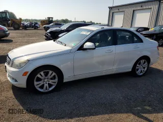 2009 Mercedes-Benz C 300 Sport с VIN WDDGF54X39R047720, выставлен на аукционе Copart как лот 61211085 с пробегом 44 975 миль миль и Списание • Salvage title. История ставок и продаж доступна на DreamBid. Изображение 1.
