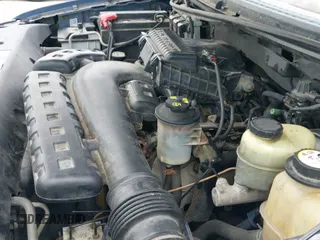 2004 Ford F-150 XL с VIN 1FTRF14584NA25707, выставлен на аукционе IAAI как лот 42753383 с пробегом 131 551 миль миль и . История ставок и продаж доступна на DreamBid. Изображение 13.