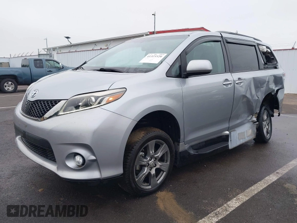 2017 Toyota Sienna SE with VIN 5TDXZ3DC4HS806247, listed as a IAAI auction lot 41323320 with 18,212 mi miles and . Bid and sale history available at DreamBid. Image 20.