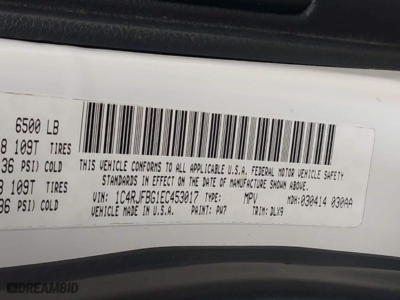2014 Jeep Grand Cherokee Limited with VIN 1C4RJFBG1EC453017, listed as a IAAI auction lot 41831256 with 117,245 mi miles. Bid and sale history available at carsss.com. Image 9.