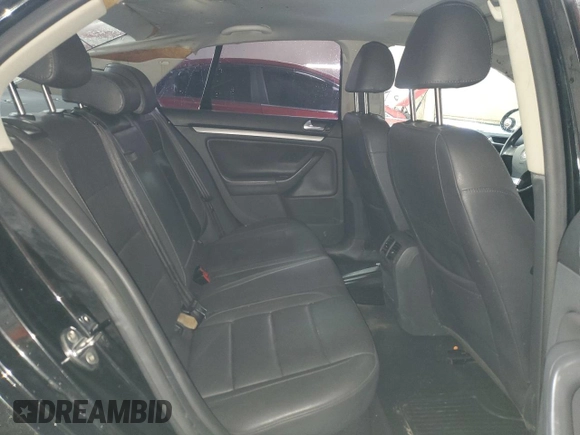 2008 Volkswagen Jetta SE с VIN 3VWRM71K48M018060, выставлен на аукционе Copart как лот 48627805 с пробегом 82 924 миль миль и Списание • Salvage title. История ставок и продаж доступна на DreamBid. Изображение 10.