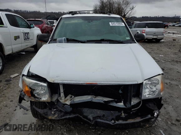 2004 GMC Envoy SLT with VIN 1GKDT13SX42404837, listed as a Copart auction lot 84515994 with 184,153 mi miles and Salvage Title. Bid and sale history available at carsss.com. Image 5.