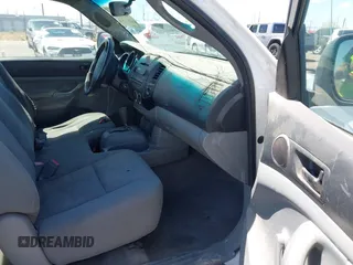 2006 Toyota Tacoma with VIN 5TENX22N06Z164962, listed as a IAAI auction lot 42067537 with 296,453 mi miles. Bid and sale history available at carsss.com. Image 5.