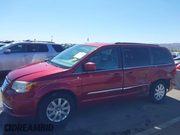 2014 Chrysler Town & Country Touring with VIN 2C4RC1BG9ER326259, listed as a IAAI auction lot 42160484 with 151,896 mi miles and . Bid and sale history available at DreamBid. Image 17.