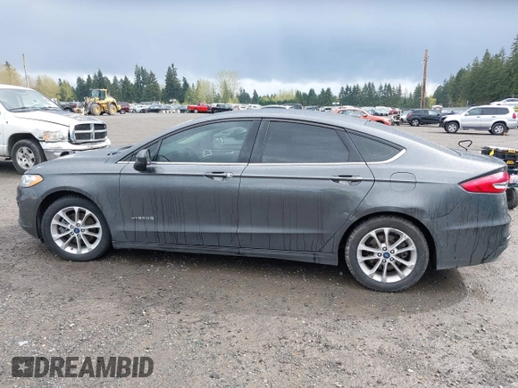 2019 Ford Fusion SE with VIN 3FA6P0LU6KR272193, listed as a IAAI auction lot 41993485 with 132,845 mi miles and . Bid and sale history available at DreamBid. Image 14.
