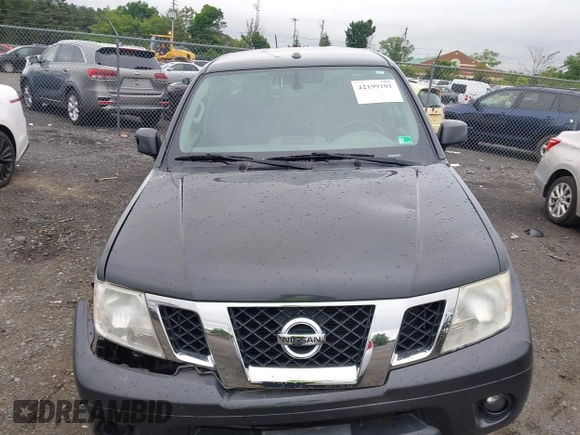 2015 Nissan Frontier SV z VIN 1N6AD0EV6FN715810, wystawiony jako IAAI lot #42199101 z przebiegiem 134 982 mil mil oraz . Historia ofert i sprzedaży dostępna na DreamBid. Obrazek 12.