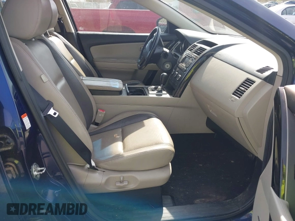 2010 Mazda CX-9 Grand Touring with VIN JM3TB2MV8A0217474, listed as a IAAI auction lot 42072491 with 173,205 mi miles and . Bid and sale history available at carsss.com. Image 5.
