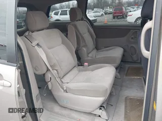 2007 Toyota Sienna CE with VIN 5TDZK23C57S022957, listed as a IAAI auction lot 41723136 with 201,290 mi miles and . Bid and sale history available at DreamBid. Image 8.