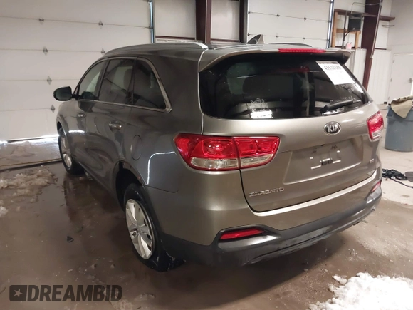 2016 Kia Sorento LX with VIN 5XYPG4A37GG013620, listed as a IAAI auction lot 41622185 with 109,938 mi miles. Bid and sale history available at carsss.com. Image 3.
