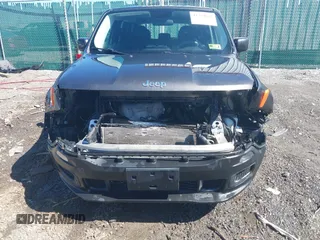 2017 Jeep Renegade Sport with VIN ZACCJBAB4HPF33738, listed as a IAAI auction lot 41754812 with 137,721 mi miles and . Bid and sale history available at carsss.com. Image 6.