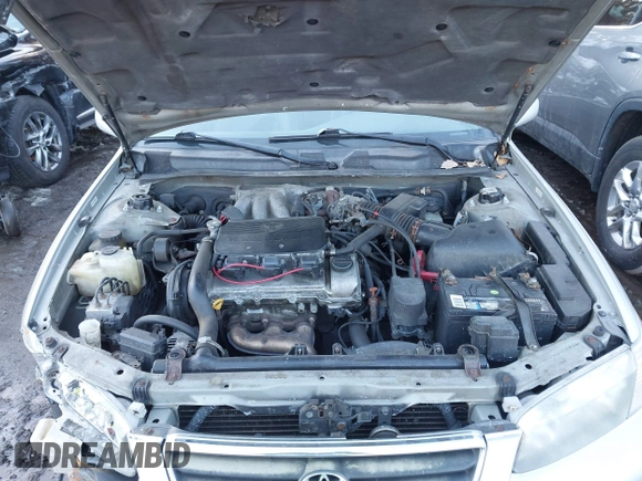 2001 Toyota Camry LE z VIN 4T1BF28K11U122669, wystawiony jako IAAI lot #41574866 z przebiegiem 233 301 mil mil oraz . Historia ofert i sprzedaży dostępna na DreamBid. Obrazek 10.