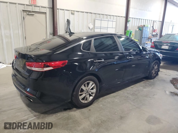 2016 Kia Optima LX z VIN 5XXGT4L35GG103586, wystawiony jako Copart lot #51571975 z przebiegiem 142 937 mil mil oraz Szkoda całkowita • Salvage title. Historia ofert i sprzedaży dostępna na DreamBid. Obrazek 3.