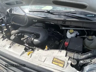 2019 Ford Transit с VIN 1FTYE1CM4KKA82234, выставлен на аукционе IAAI как лот 42545078 с пробегом 125 188 миль миль и . История ставок и продаж доступна на DreamBid. Изображение 12.