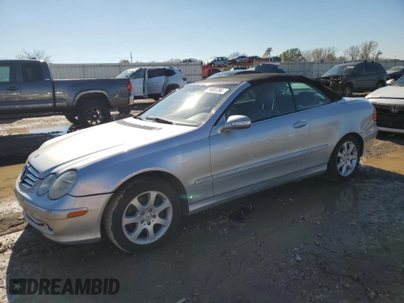 2004 Mercedes-Benz CLK 320 z VIN WDBTK65G44T019718, wystawiony jako Copart lot #79489734 z przebiegiem 206 148 mil mil oraz Szkody całkowita. Historia ofert i sprzedaży dostępna na DreamBid. Obrazek 1.